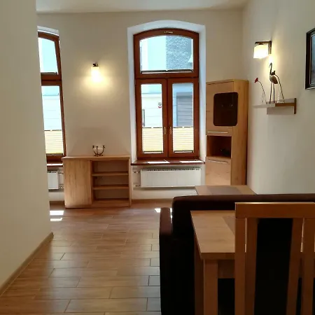 Apartament Nad Niprem 公寓 别尔斯克-比亚拉