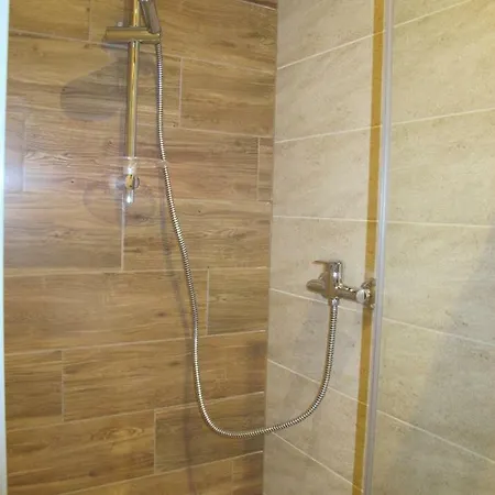 Apartament Nad Niprem * 别尔斯克-比亚拉